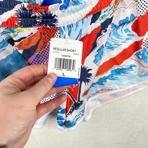 NWT adidas Originals 3 Striped Beach Surf Print Shorts Red White Blue Size Large - Picture 3 of 4